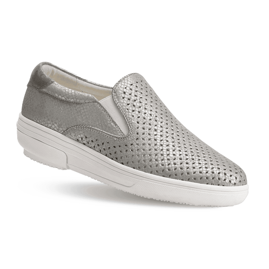 Gravity Defyer Re-Defy Women's Clara Casual Flat Silver - YB7205FS