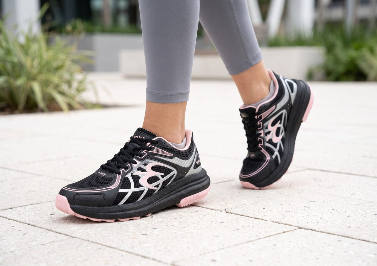 Gravity Defyer Women Black & Pink SuperWalk 2.0 Slip-In Zero Hands